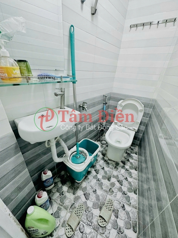 Nhà nhỏ 2 tầng mặt tiền kinh doanh Lê Quyên P5Q8. 2.8 tỷ bớt lộc 3