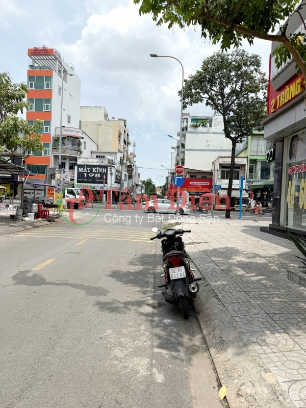 Nhà 3 tầng MT đường Lê Quyên P. Chánh Hưng. Giá 9,5 tỷ TL 6